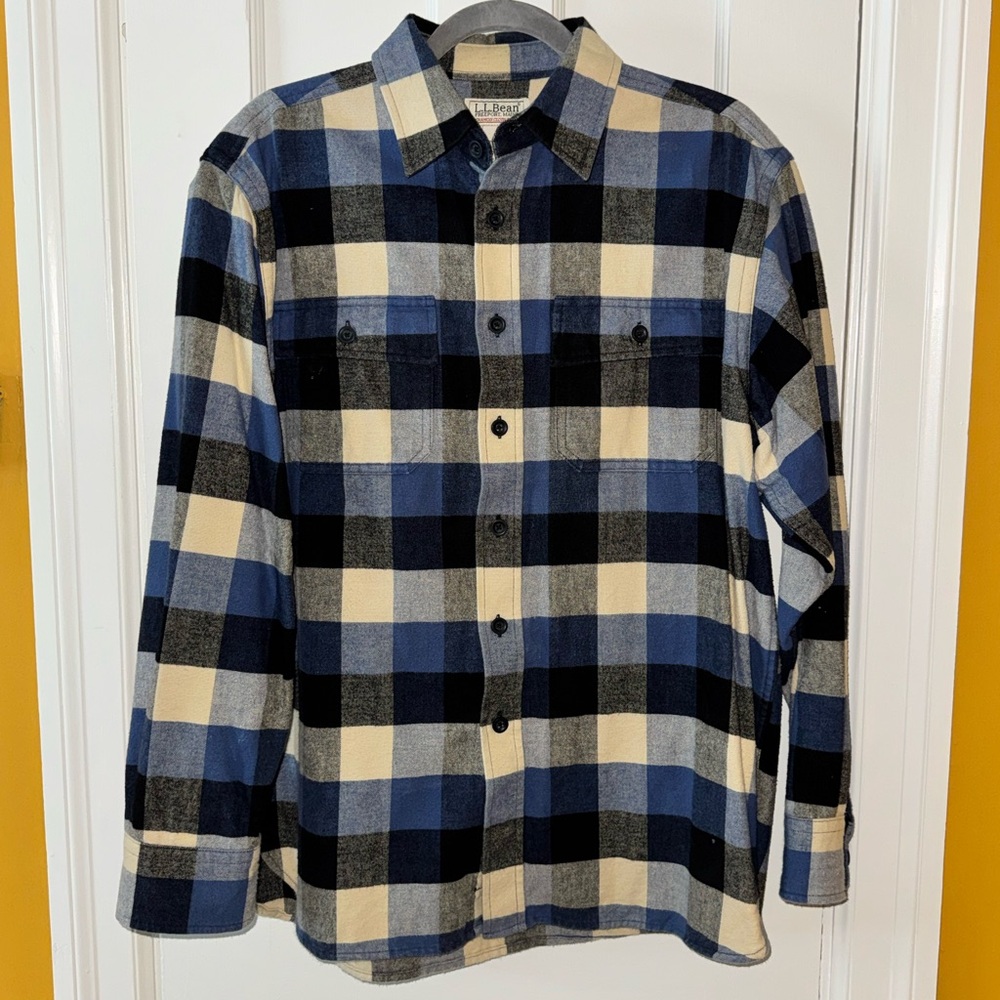 L.L. Bean Chamois Checkered Shirt Men's Medium